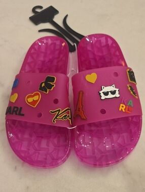 NWT Karl Lagerfeld Paris Thea Translucent Slides. US 6. EU36